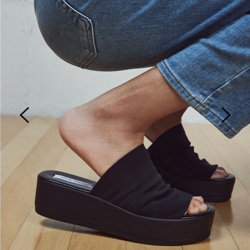 Black Platform Slide Sandals
